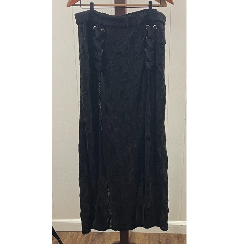 Disturbia NWT Agitate Textured Jersey Split Maxi Skirt Black - Picture 2 of 6